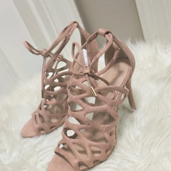 BCBGeneration Strappy High-Heels Sandals Size 5.5B.🌴 - Picture 3 of 8